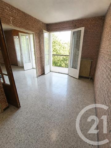Appartement F4 à vendre  4 pièces - 88 m 2   LAVELANET  - 09