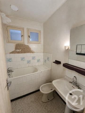 Appartement F4 à vendre  4 pièces - 88 m 2   LAVELANET  - 09