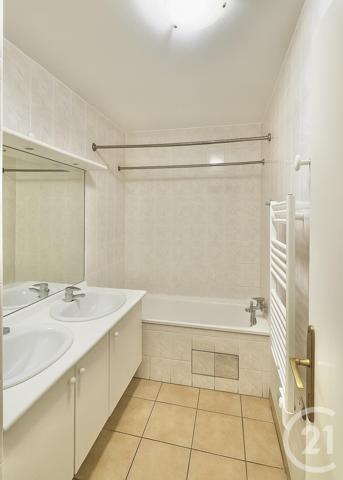 Appartement F3 à vendre  3 pièces - 64 m2 PANTIN - 93