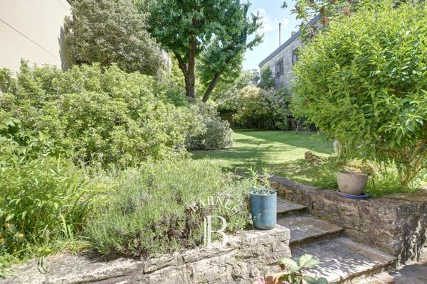Saint-Germain-en-Laye, Maison 6 Chambres -  303 m² à vendre