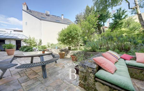 Saint-Germain-en-Laye, Maison 6 Chambres -  303 m² à vendre