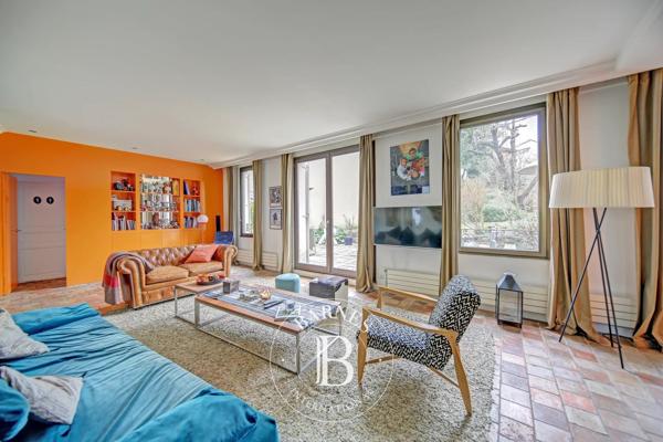 Saint-Germain-en-Laye, Maison 6 Chambres -  303 m² à vendre