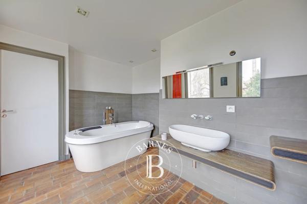 Saint-Germain-en-Laye, Maison 6 Chambres -  303 m² à vendre