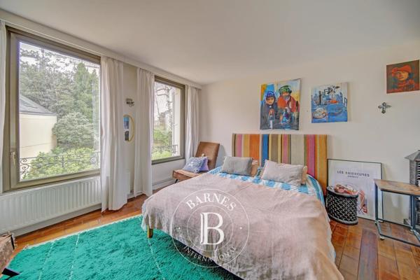 Saint-Germain-en-Laye, Maison 6 Chambres -  303 m² à vendre