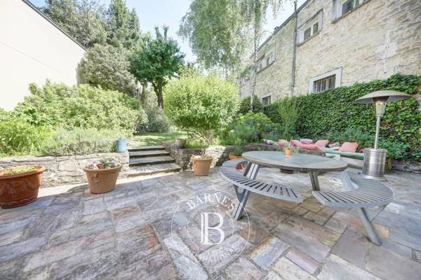 Saint-Germain-en-Laye, Maison 6 Chambres -  303 m² à vendre
