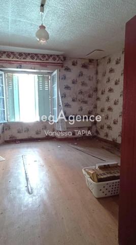 Maison à ROMILLY-SUR-SEINE, 10100 - 2 pièces 112m²