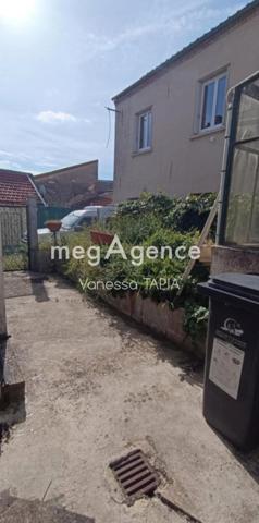 Maison à ROMILLY-SUR-SEINE, 10100 - 2 pièces 112m²