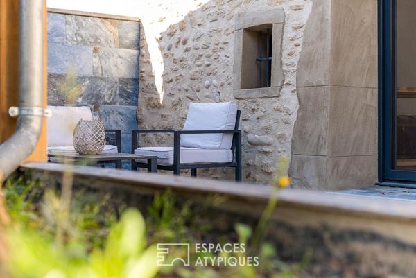Écrin contemporain sur les remparts d’Étoile-sur-Rhône