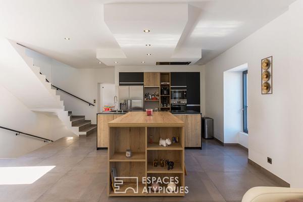 Écrin contemporain sur les remparts d’Étoile-sur-Rhône