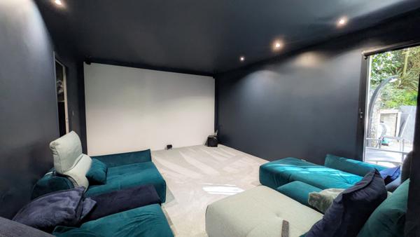 ACHAT-VENTE PROCHE LAVAL MAISON CONTEMPORAINE