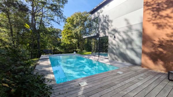 ACHAT-VENTE PROCHE LAVAL MAISON CONTEMPORAINE