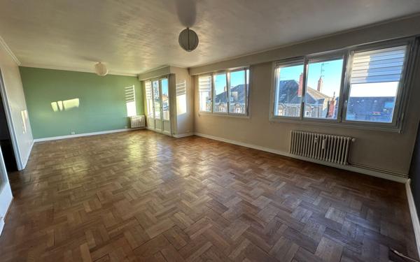 Appartement à louer    3 pièces • 99 m2 Limoges