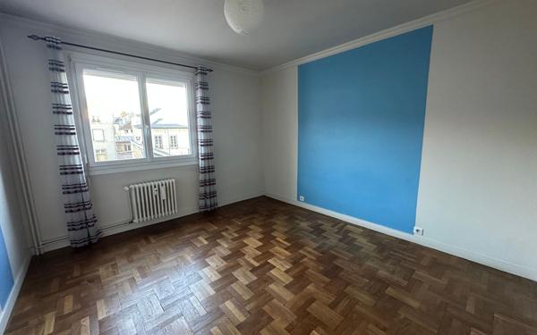 Appartement à louer    3 pièces • 99 m2 Limoges