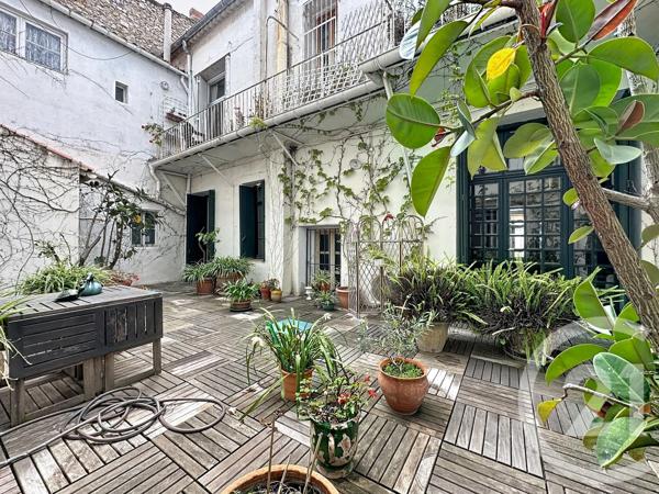 Appartement T6 à vendre  6 pièces - 305,19 m 2   SETE  - 34