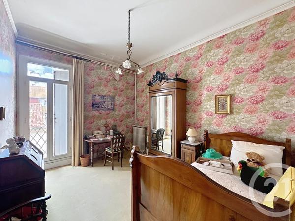 Appartement T6 à vendre  6 pièces - 305,19 m 2   SETE  - 34