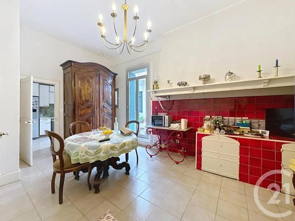 Appartement T6 à vendre  6 pièces - 305,19 m 2   SETE  - 34