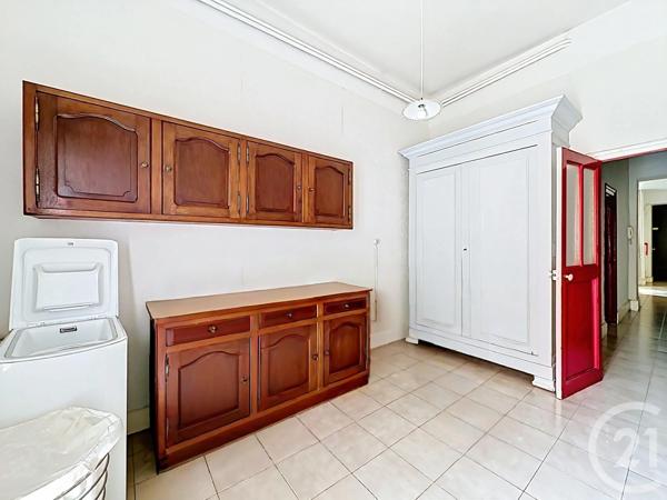 Appartement T6 à vendre  6 pièces - 305,19 m 2   SETE  - 34