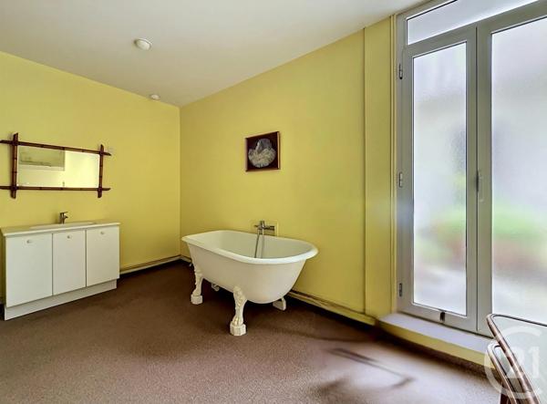 Appartement T6 à vendre  6 pièces - 305,19 m 2   SETE  - 34