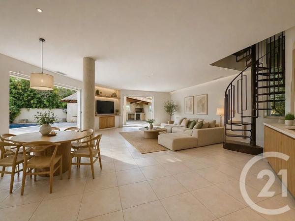 Appartement T6 à vendre  6 pièces - 305,19 m 2   SETE  - 34