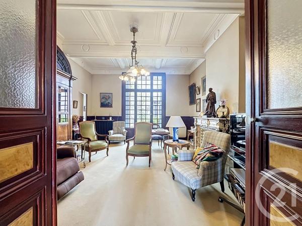 Appartement T6 à vendre  6 pièces - 305,19 m 2   SETE  - 34