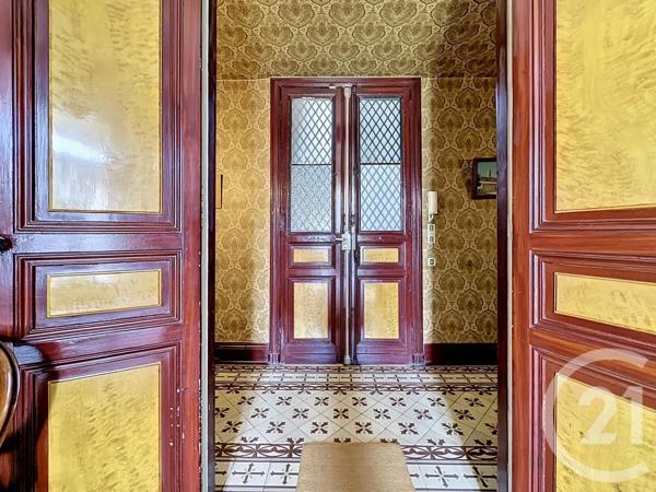 Appartement T6 à vendre  6 pièces - 305,19 m 2   SETE  - 34