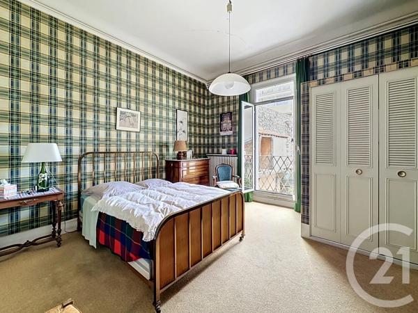 Appartement T6 à vendre  6 pièces - 305,19 m 2   SETE  - 34