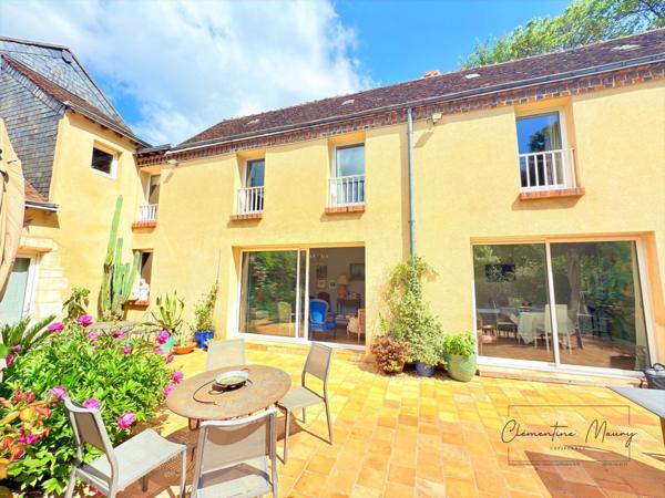 Maison de caractère a vendre en plein centre ville de Vendome, 9 pièces 250m2