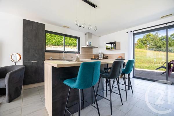 Maison à vendre  4 pièces - 100 m 2   LASGRAISSES  - 81