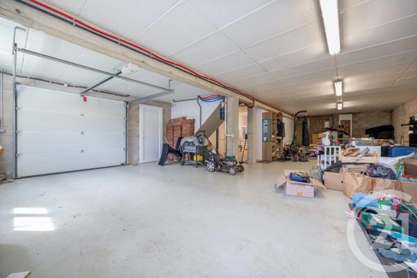Maison à vendre  4 pièces - 100 m 2   LASGRAISSES  - 81