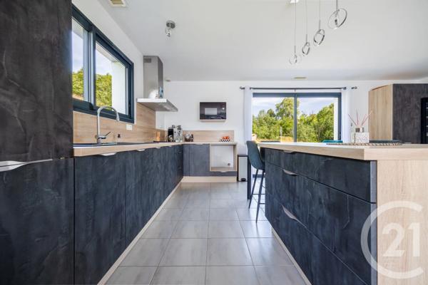 Maison à vendre  4 pièces - 100 m 2   LASGRAISSES  - 81