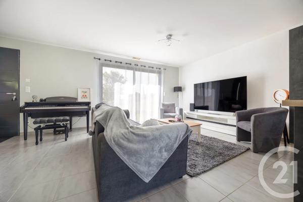 Maison à vendre  4 pièces - 100 m 2   LASGRAISSES  - 81