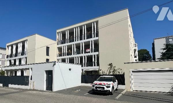 Francheville-le-Bas – T5 en attique avec rooftop privatif et terrasses d'exception