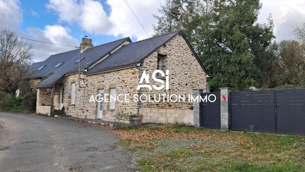 Maison en pierre de type longère en campagne à Courcité 206 m2 - 10 pièces 7 ch - 8500 m2 de terrain