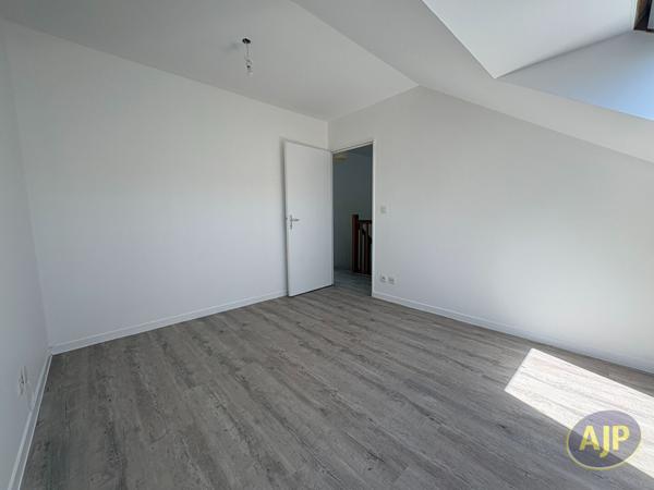 Appartement à louer Nantes : 4 pièces, 92m² avec 3 chambre(s) à 1 340€ - AJP Immobilier Nantes Ouest