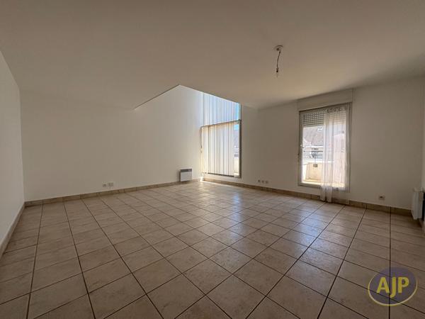 Appartement à louer Nantes : 4 pièces, 92m² avec 3 chambre(s) à 1 340€ - AJP Immobilier Nantes Ouest
