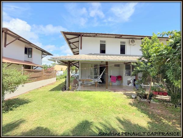 A VENDRE A KOUROU (GUYANE FRANCAISE) UNE BELLE MAISON T4 (R+1) de 105 m² - SUPERFICIE DU TERRAIN 312 m² AU PRIX DE 258 000 €.
