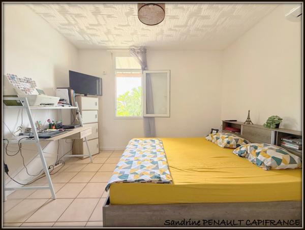 A VENDRE A KOUROU (GUYANE FRANCAISE) UNE BELLE MAISON T4 (R+1) de 105 m² - SUPERFICIE DU TERRAIN 312 m² AU PRIX DE 258 000 €.