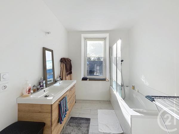 Appartement à vendre  5 pièces - 127,30 m2 GUINGAMP - 22