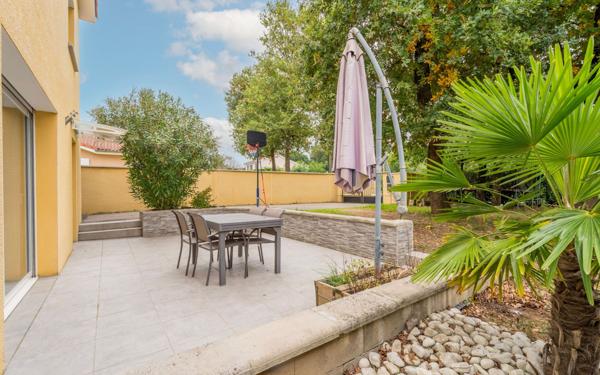 Maison à vendre    5 pièces • 104 m2 Saint-Didier-de-Formans