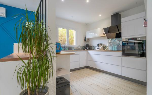 Maison à vendre    5 pièces • 104 m2 Saint-Didier-de-Formans