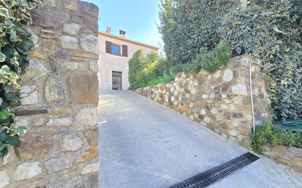 Maison à vendre    4 pièces • 129,31 m2 Falicon