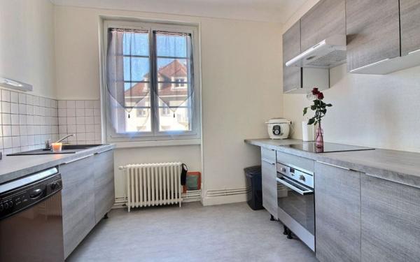 Appartement à louer    3 pièces •  Le Creusot