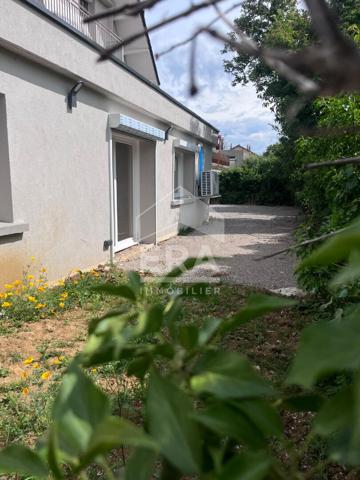 Appartement T2 rénové de 38 m² situé à Ecole Valentin.