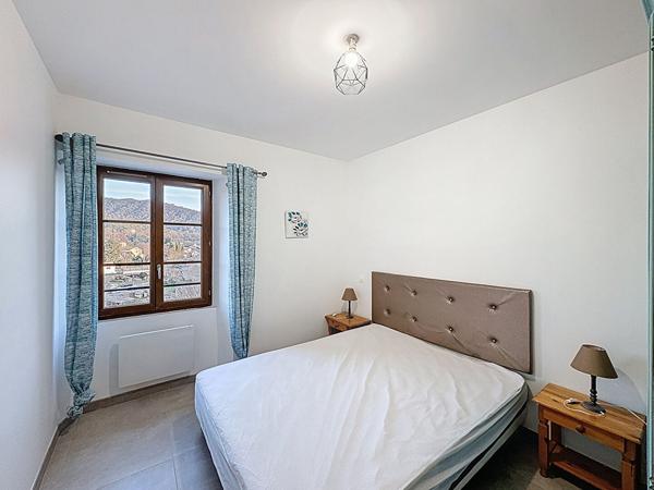 Duplex de 83,34 m² avec 4 pièces à Bras, proche des commodités et services