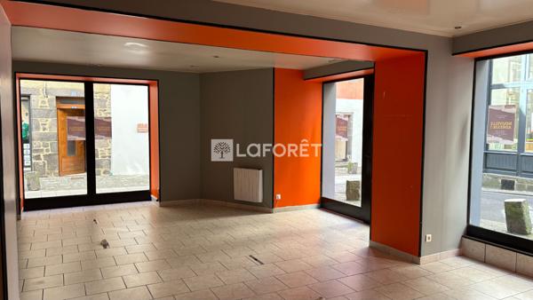 Achat local commercial Saint-Flour - 52 m² - 140 000 €