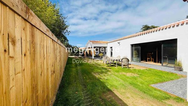Maison à L' ILE-D'YEU, 85350 - 5 pièces 165m²