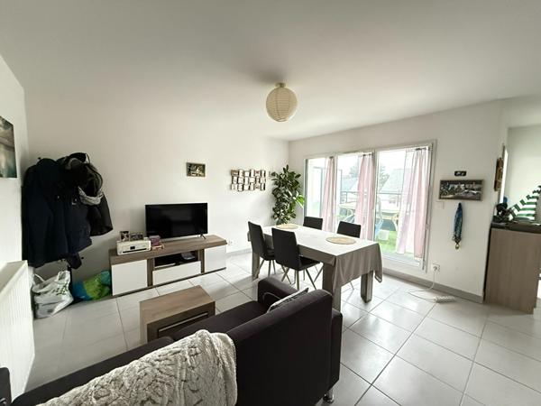 Val D'Or - 2 pièces avec terrasse,  
Avrille 49240