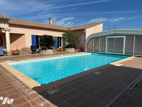 Villa avec piscine et garage