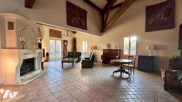 Villa avec piscine et garage