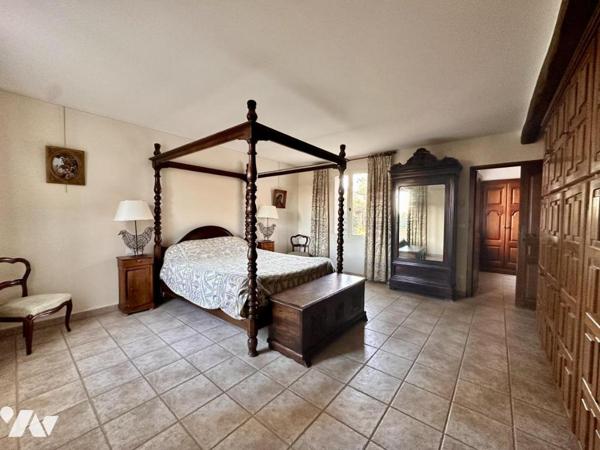 Villa avec piscine et garage